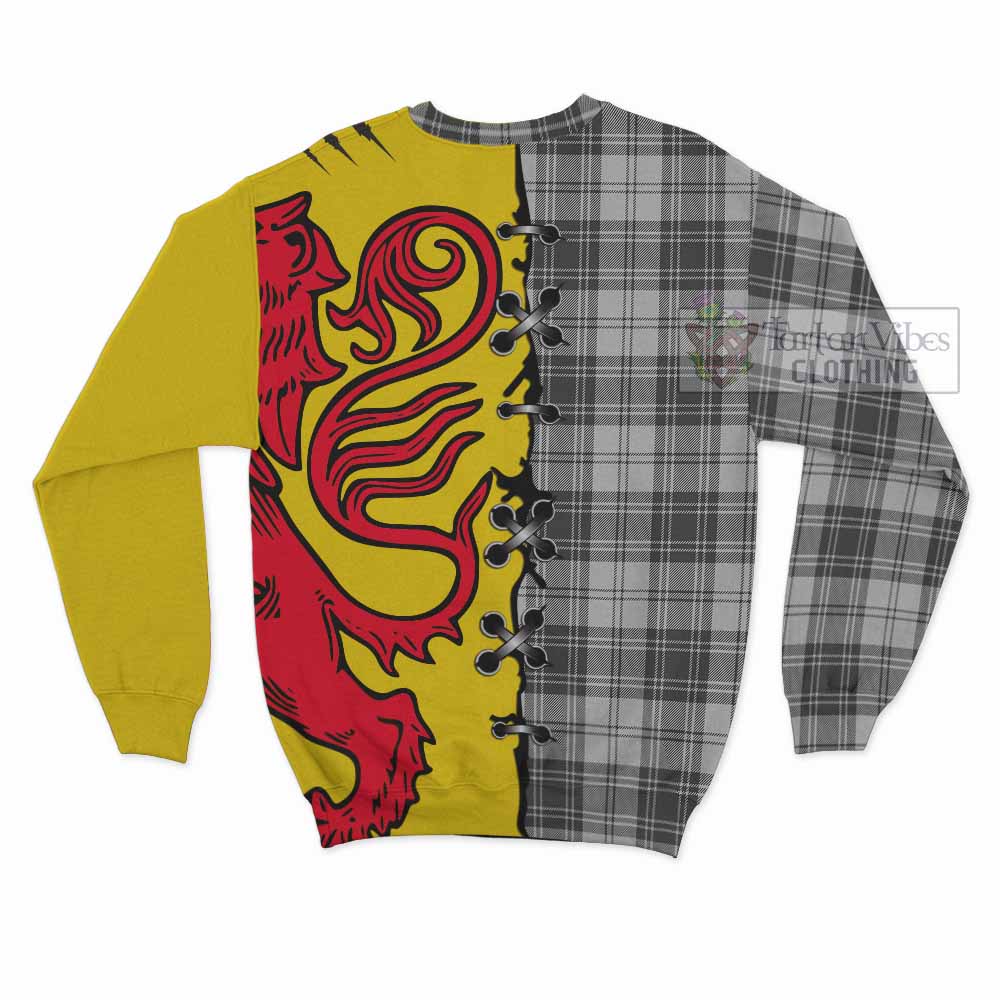 Glen Tartan Family Crest Sweatshirt Lion Rampant Honor - Tartan Vibes Clothing