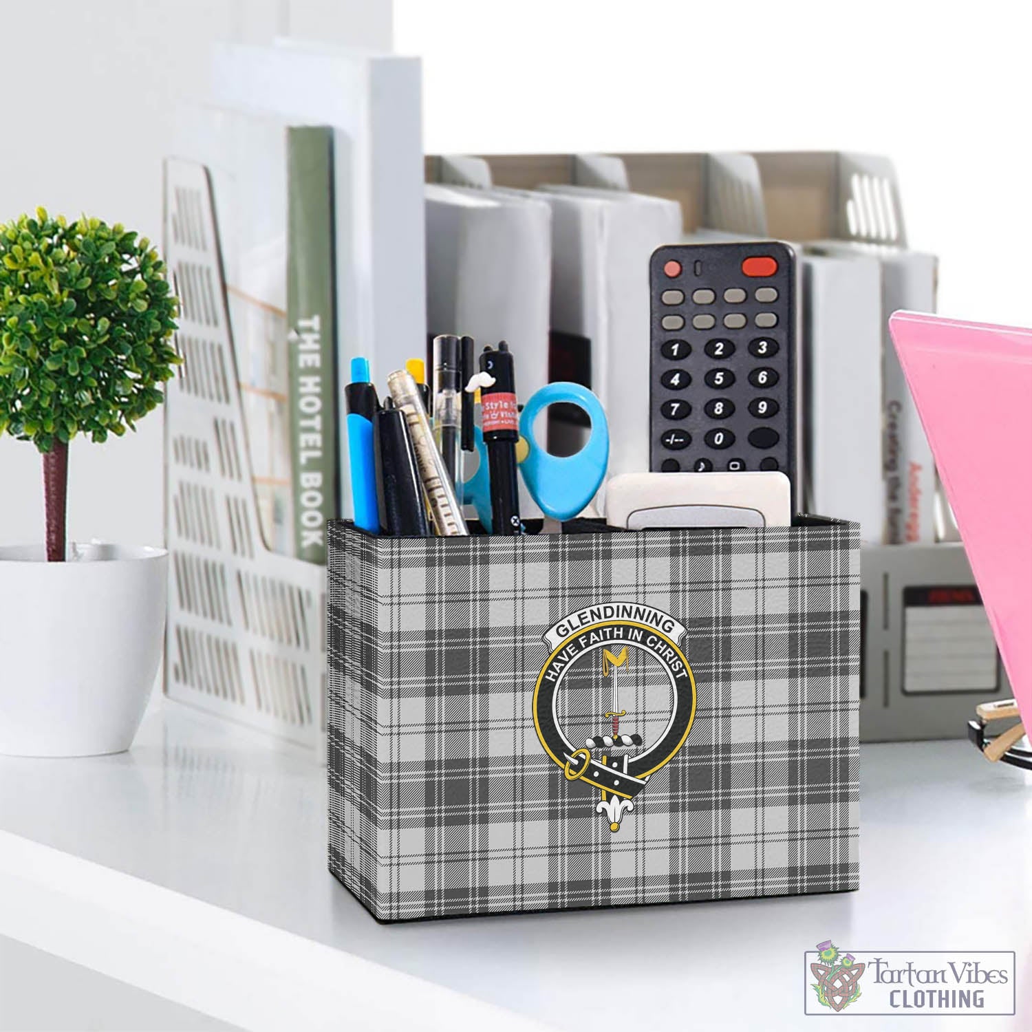 Glendinning Tartan Pen Holder with Family Crest One Size 5.9"(L)*2.7"(W)*4.3"(H) - Tartan Vibes Clothing