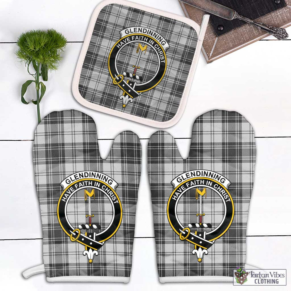 Glendinning Tartan Combo Oven Mitt & Pot-Holder with Family Crest Combo 2 Oven Mitt & 1 Pot-Holder Black - Tartan Vibes Clothing
