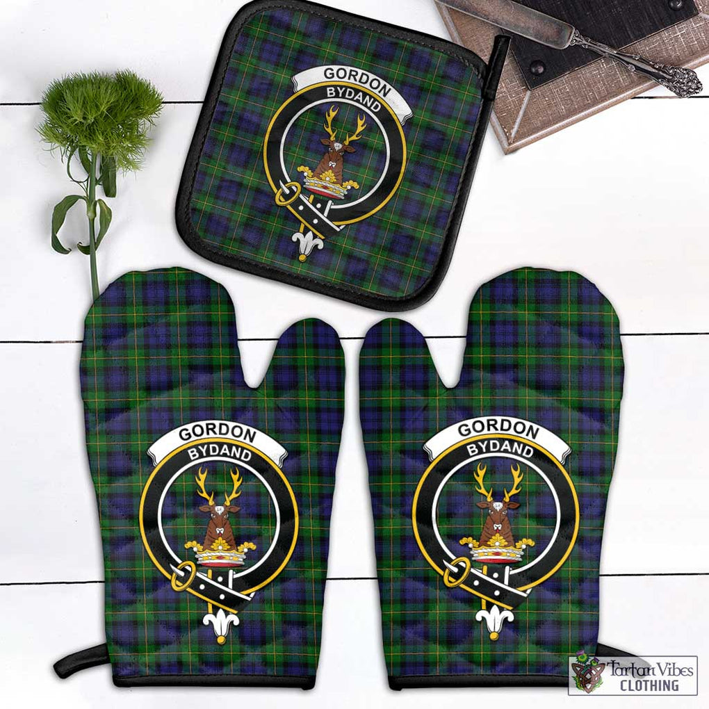 Gordon Tartan Combo Oven Mitt & Pot-Holder with Family Crest Combo 1 Oven Mitt & 1 Pot-Holder Black - Tartan Vibes Clothing