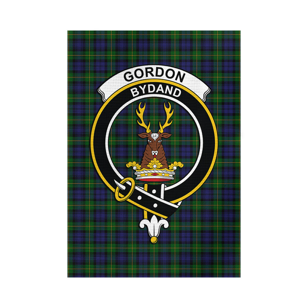 gordon-tartan-flag-with-family-crest