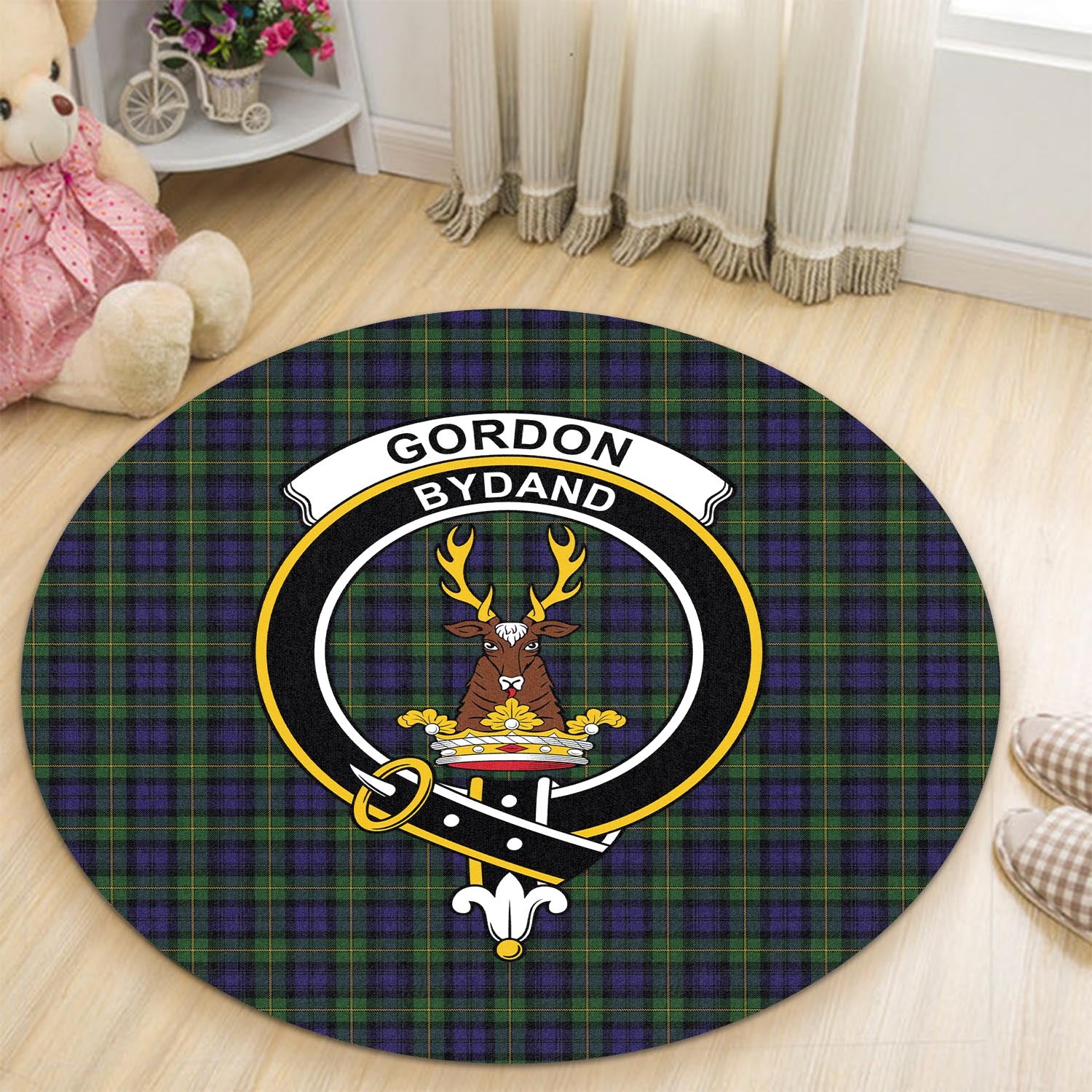 gordon-tartan-round-rug-with-family-crest