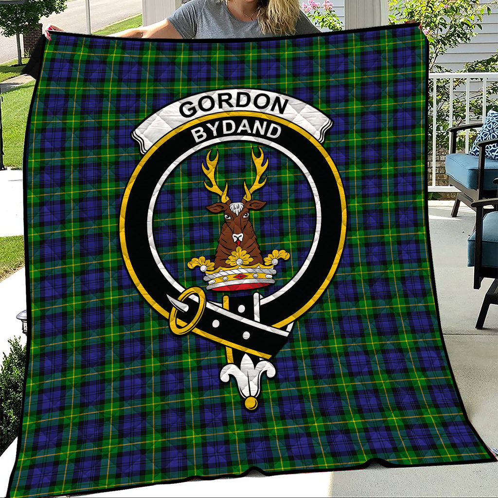 gordon-modern-tartan-quilt-with-family-crest
