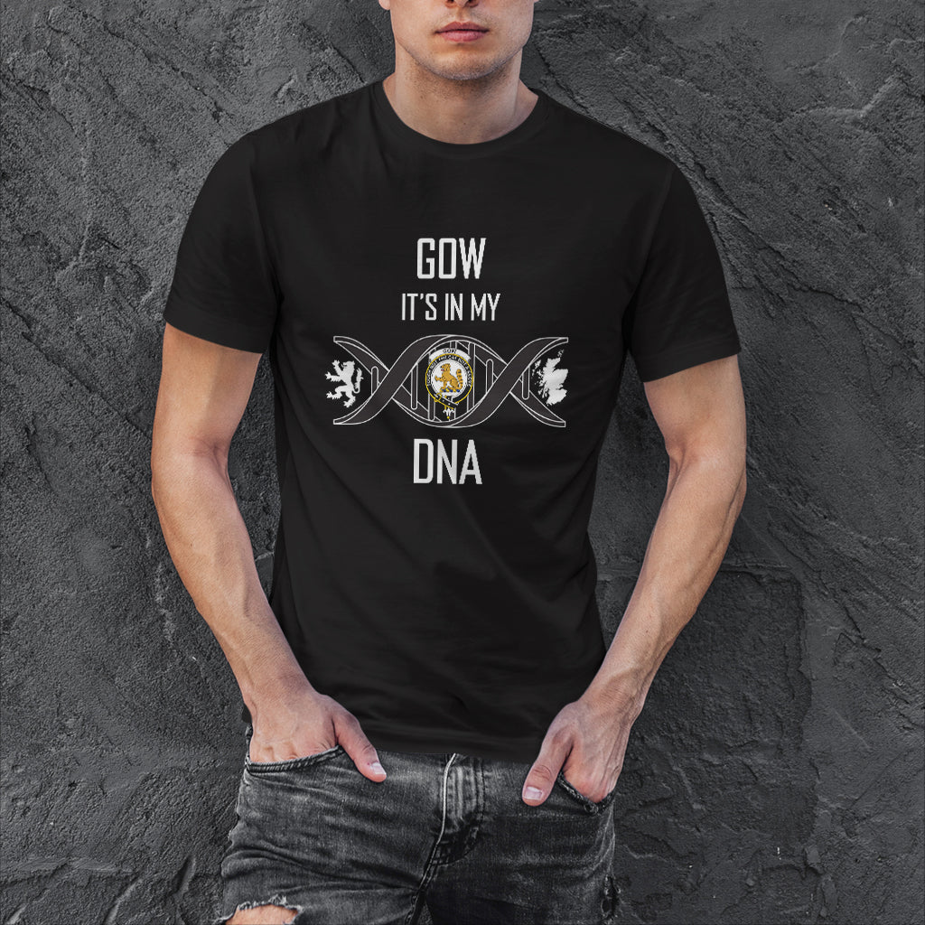gow-family-crest-dna-in-me-mens-t-shirt