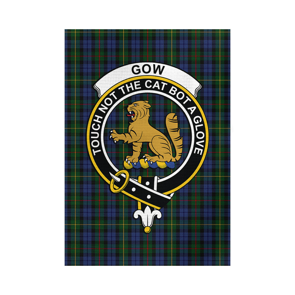 gow-hunting-tartan-flag-with-family-crest