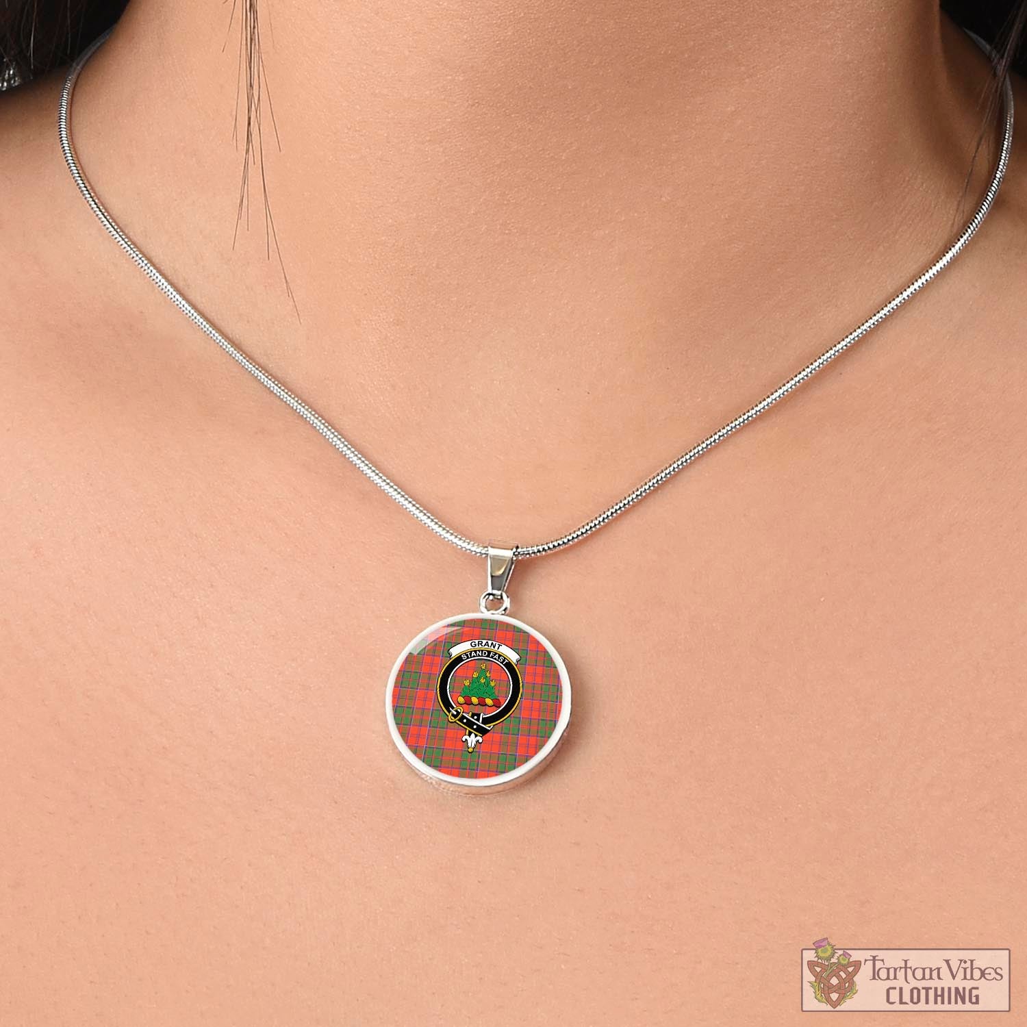 Tartan Vibes Clothing Grant Ancient Tartan Circle Necklace with Family Crest