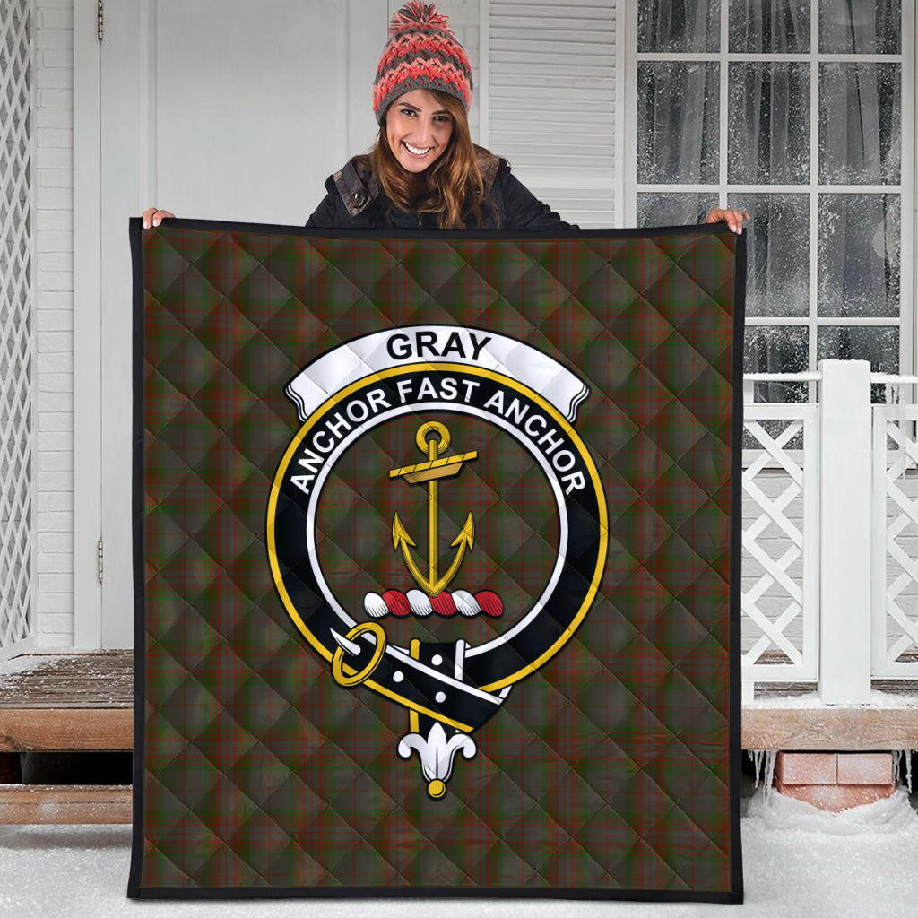 gray-tartan-quilt-with-family-crest