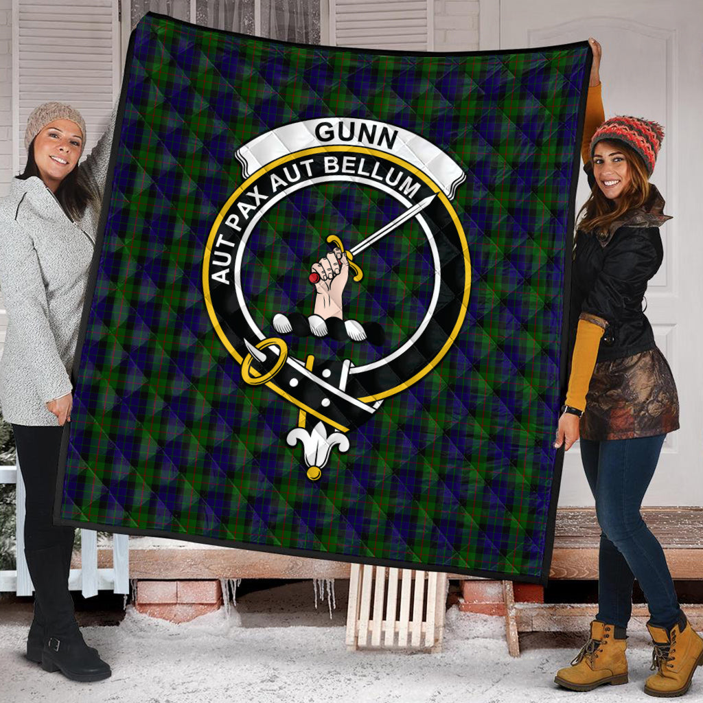 gunn-tartan-quilt-with-family-crest