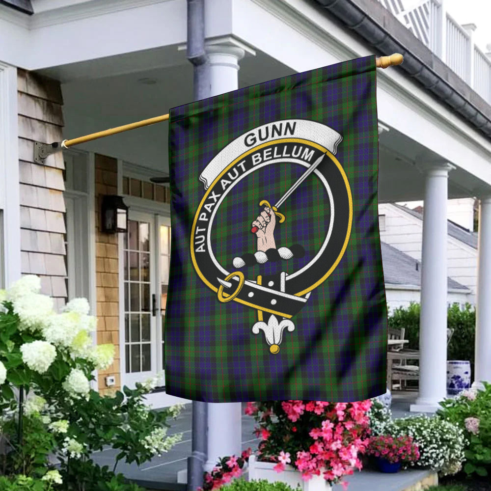 Gunn Tartan Flag with Family Crest - Tartan Vibes Clothing