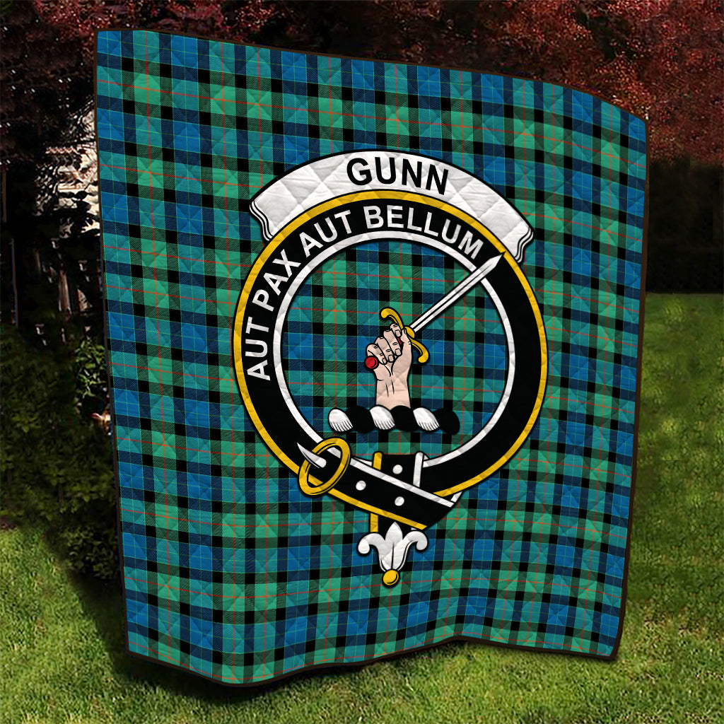 gunn-ancient-tartan-quilt-with-family-crest
