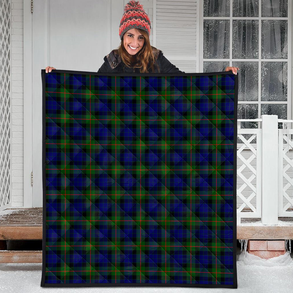 gunn-modern-tartan-quilt
