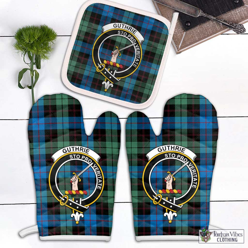 Guthrie Tartan Combo Oven Mitt & Pot-Holder with Family Crest Combo 2 Oven Mitt & 1 Pot-Holder Black - Tartan Vibes Clothing