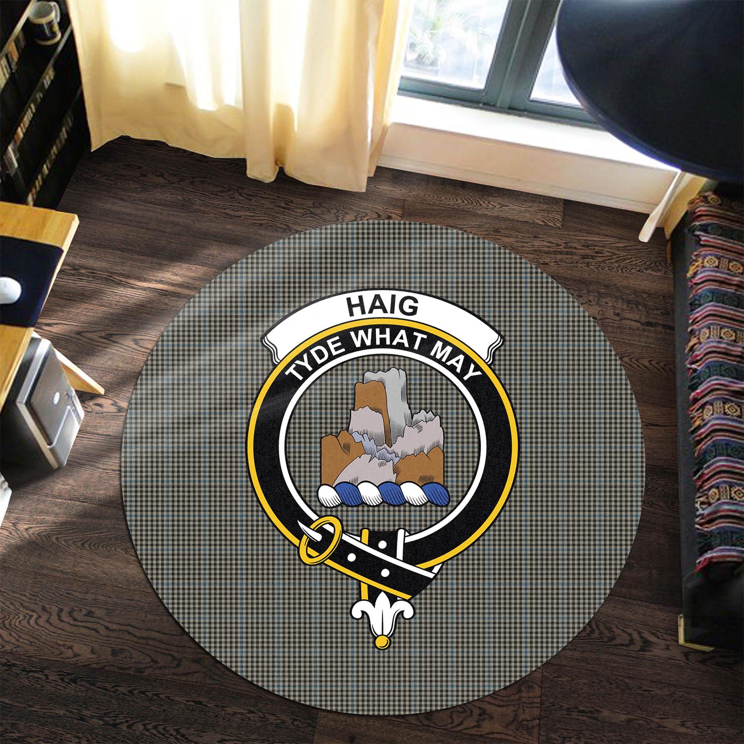 haig-tartan-round-rug-with-family-crest