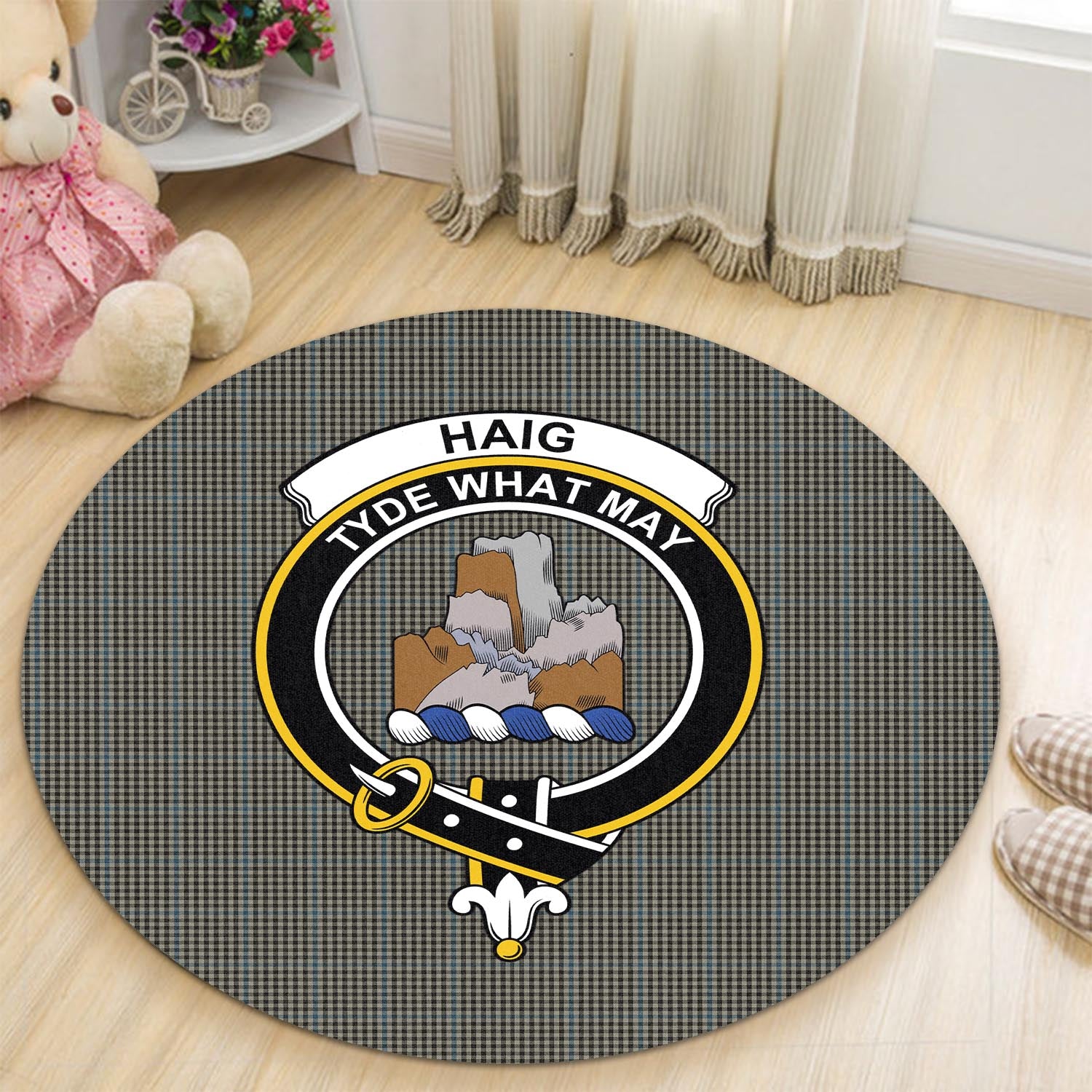 haig-tartan-round-rug-with-family-crest