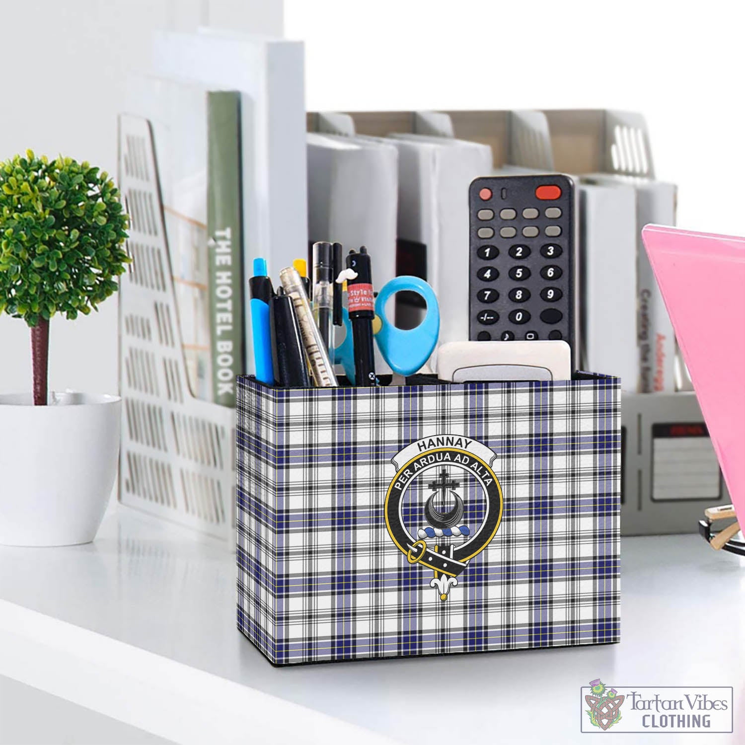 Tartan Vibes Clothing Hannay Modern Tartan Pen Holder with Family Crest