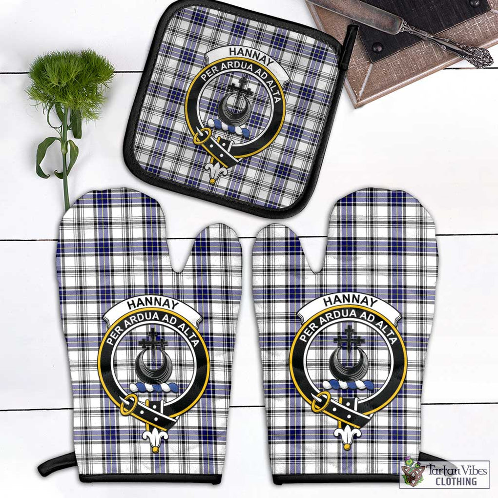 Hannay Tartan Combo Oven Mitt & Pot-Holder with Family Crest Combo 1 Oven Mitt & 1 Pot-Holder Black - Tartan Vibes Clothing