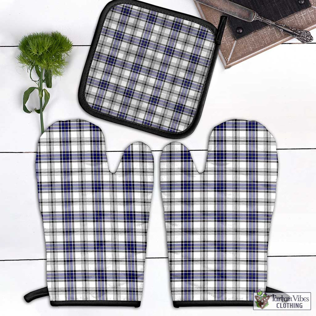 Hannay Tartan Combo Oven Mitt & Pot-Holder Combo 1 Oven Mitt & 1 Pot-Holder Black - Tartan Vibes Clothing