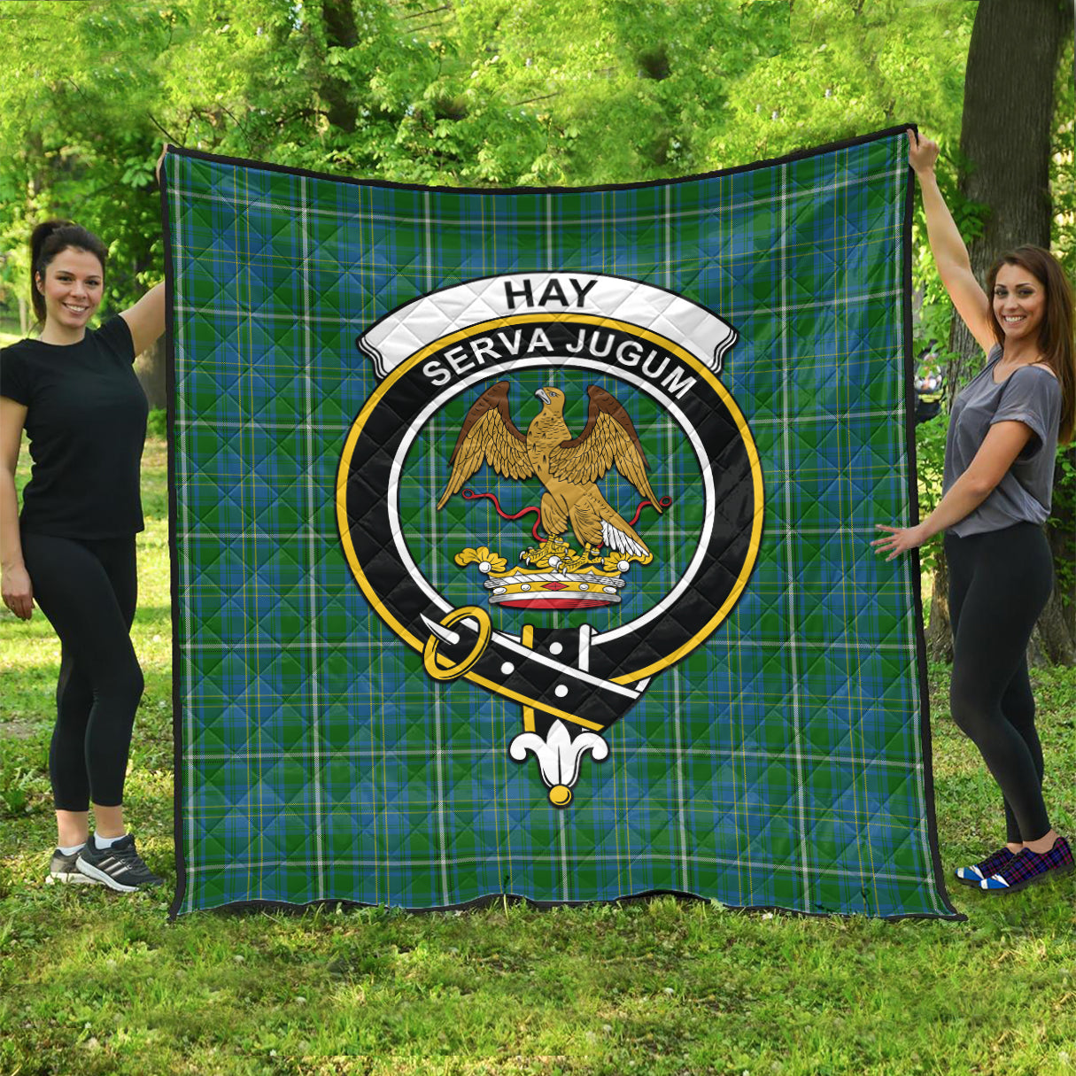 hay-hunting-tartan-quilt-with-family-crest