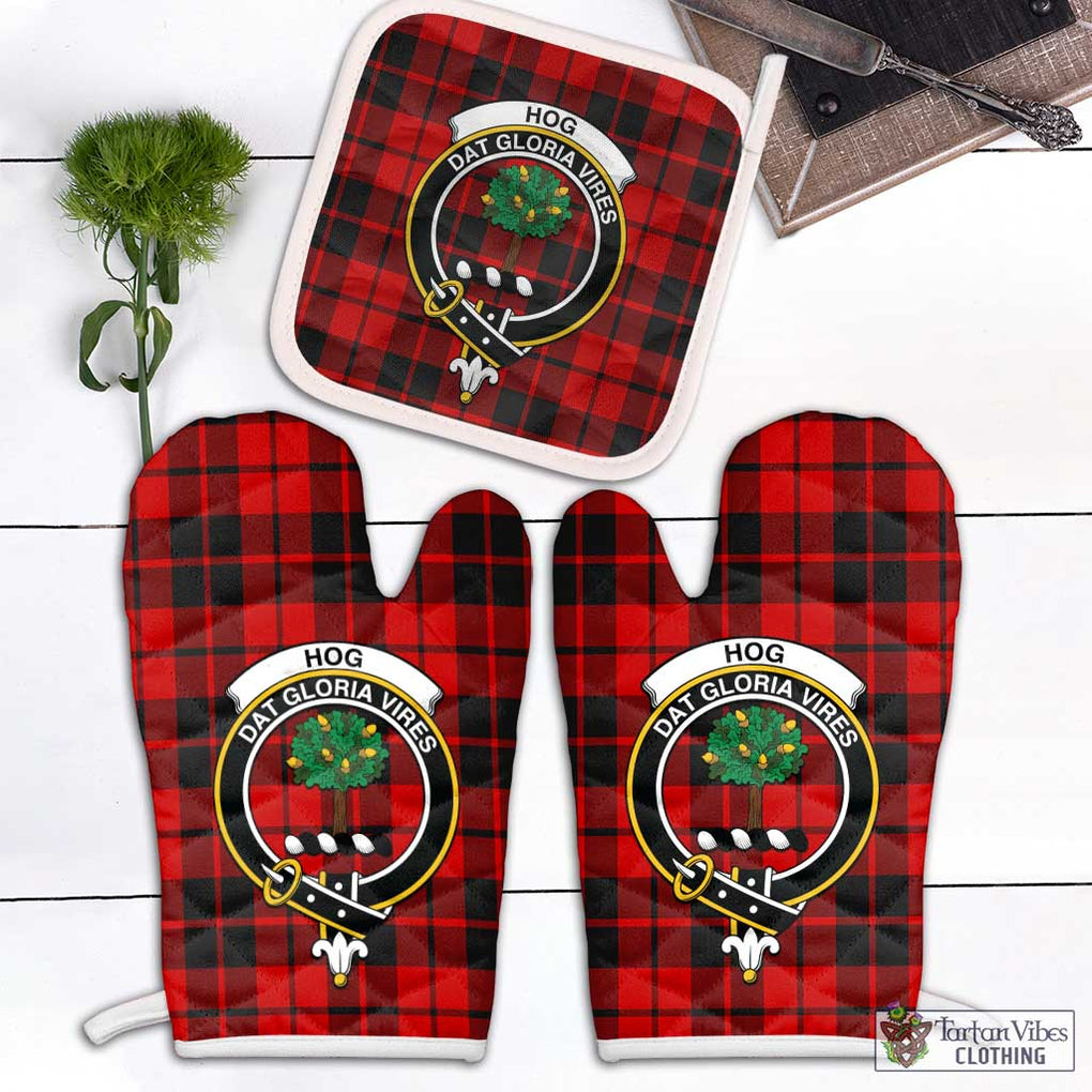 Hog Tartan Combo Oven Mitt & Pot-Holder with Family Crest Combo 2 Oven Mitt & 1 Pot-Holder Black - Tartan Vibes Clothing