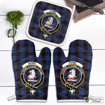 Home (Hume) Tartan Combo Oven Mitt & Pot-Holder with Family Crest Combo 1 Oven Mitt & 1 Pot-Holder White - Tartan Vibes Clothing