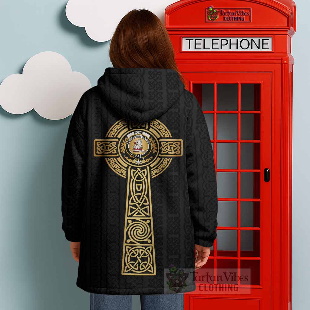 Home (Hume) Clan Crest Wearable Blanket with Celtic Tree of Life Inspired