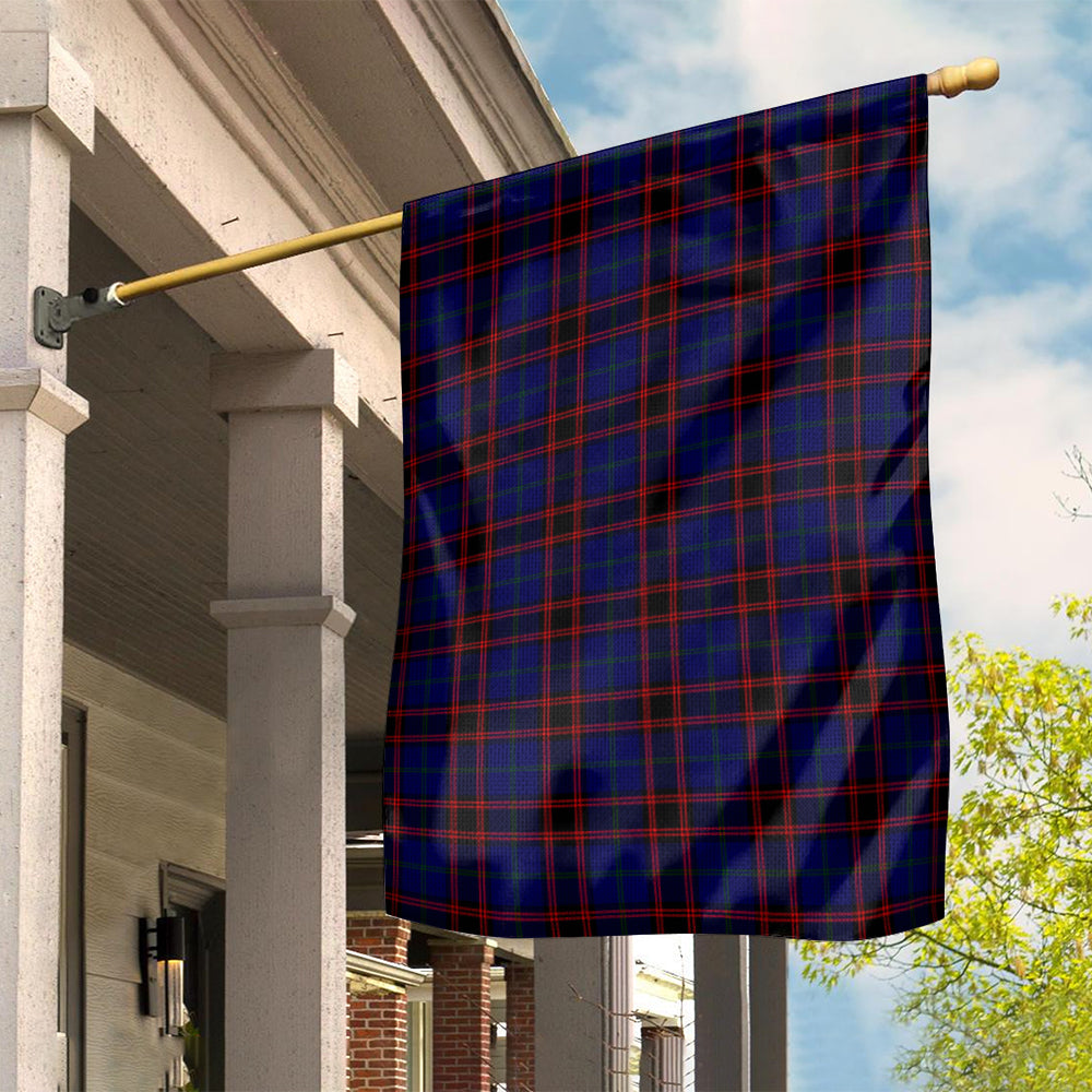 home-modern-tartan-flag