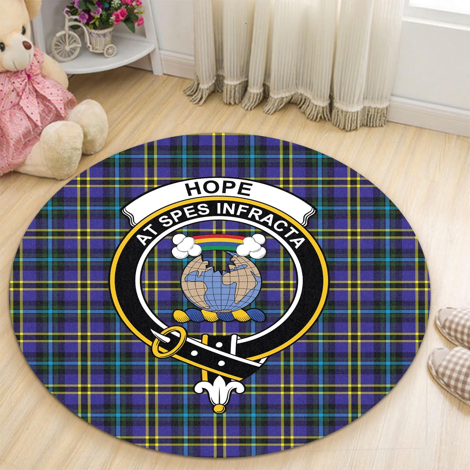 hope-modern-tartan-round-rug-with-family-crest