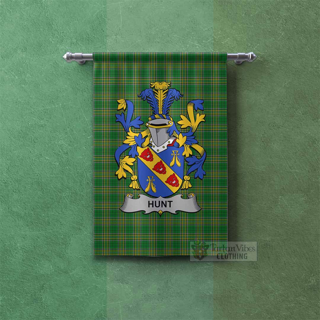 Hunt Irish Clan Tartan Gonfalon, Tartan Banner with Coat of Arms Rectangle - Tartan Vibes Clothing