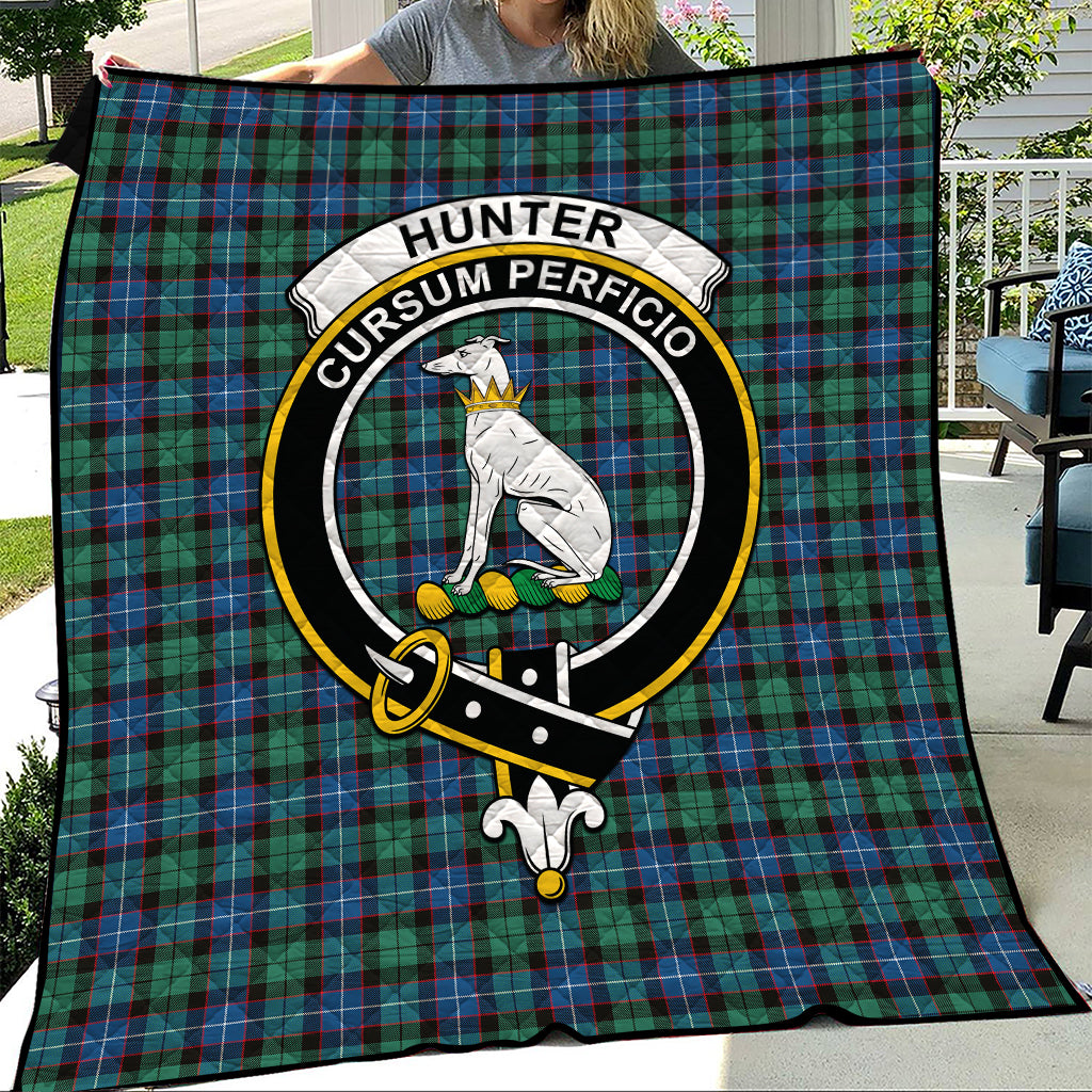 hunter-ancient-tartan-quilt-with-family-crest