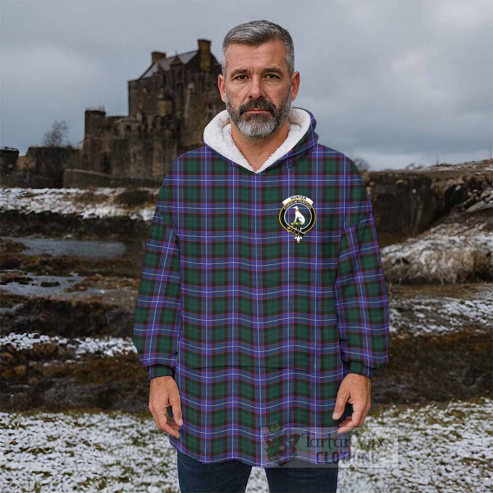 Hunter (Hunterston) Tartan Wearable Blanket with Family Crest - Tartan Vibes Clothing