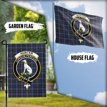 Hunter Modern Tartan Flag with Family Crest