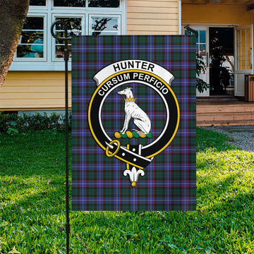 Hunter Modern Tartan Flag with Family Crest