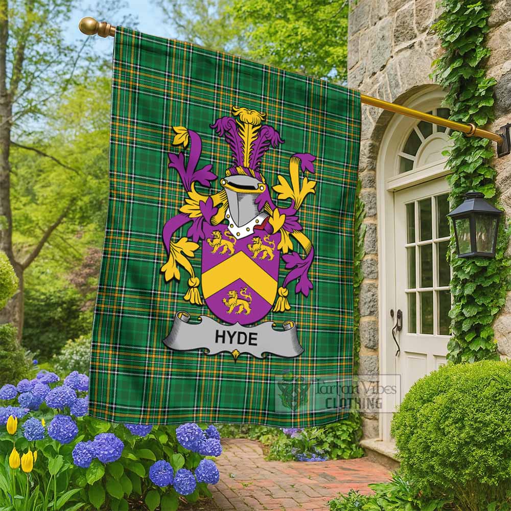 Hyde Irish Clan Tartan Flag with Coat of Arms
