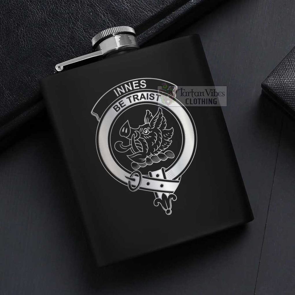 Tartan Vibes Clothing Innes Crest Hip Flask Set 7oz Black Stainless Steel with A Gift Box