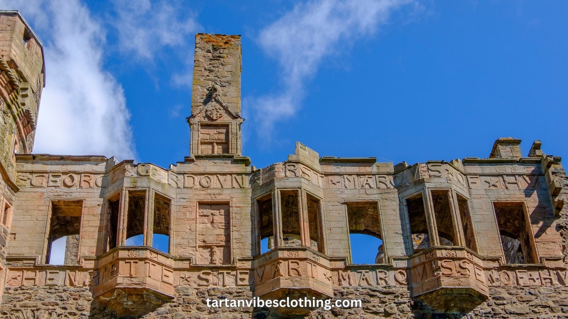 the heraldic sculpture of Huntly Castle
