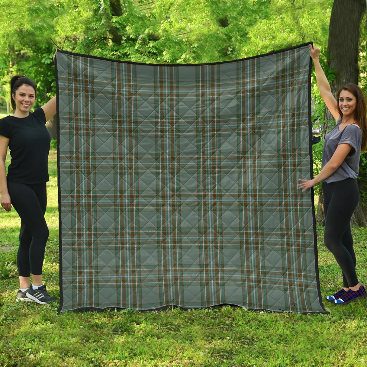 kelly-dress-tartan-quilt