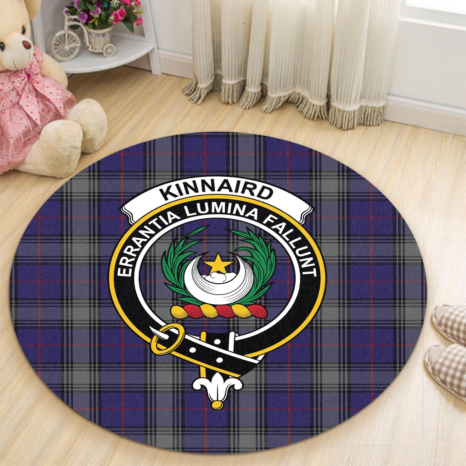 kinnaird-tartan-round-rug-with-family-crest