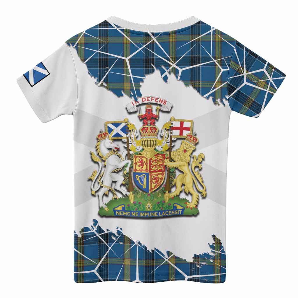 Laing Tartan Kid T-shirt with Family Crest and Lion Rampant Grunge Style