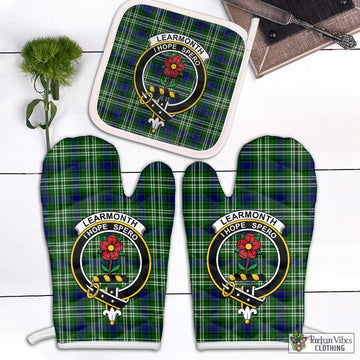 Learmonth Tartan Combo Oven Mitt & Pot-Holder with Family Crest Combo 1 Oven Mitt & 1 Pot-Holder White - Tartan Vibes Clothing