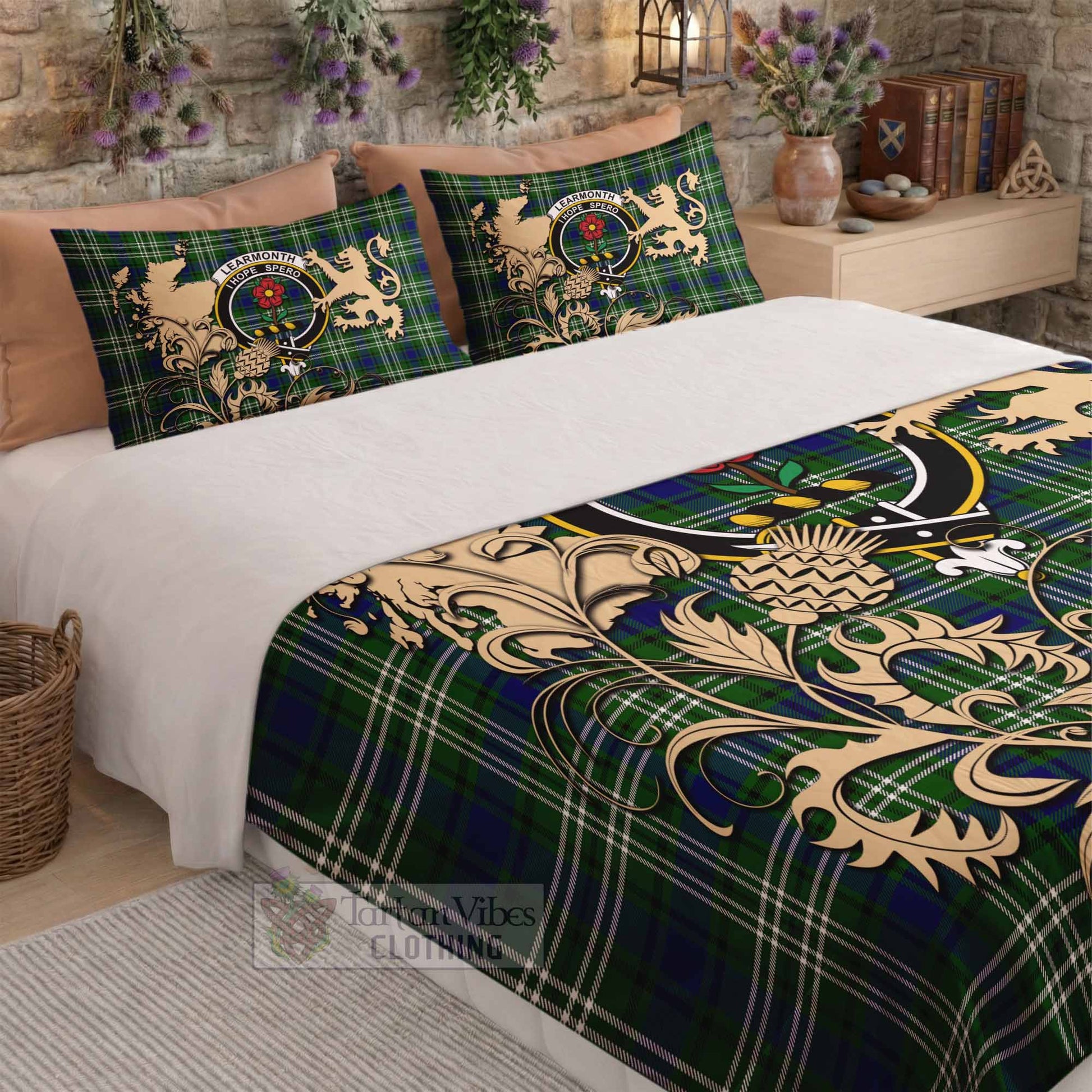 Learmonth Tartan Crest Bedding Set with Scottish Iconic Symbols 