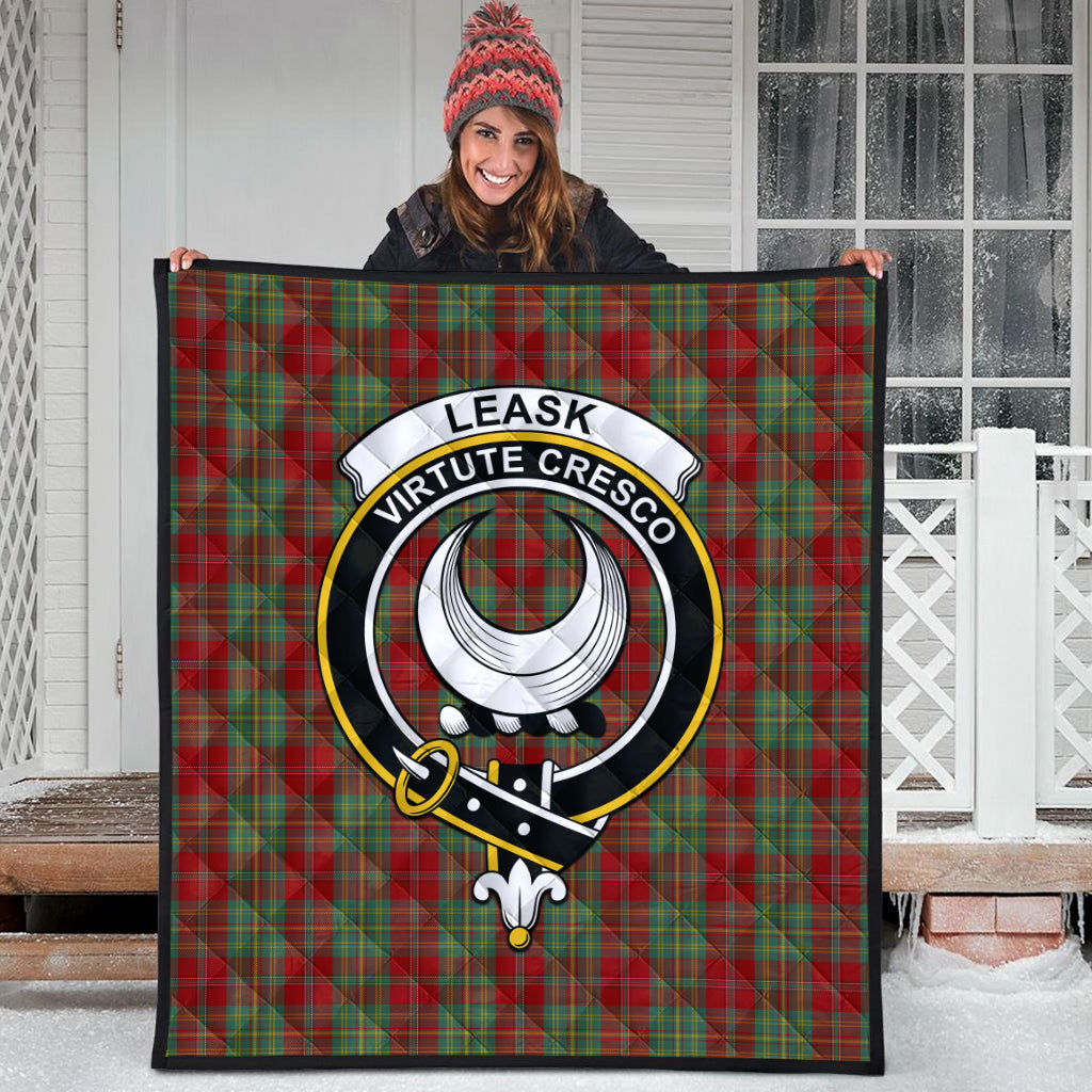 leask-tartan-quilt-with-family-crest