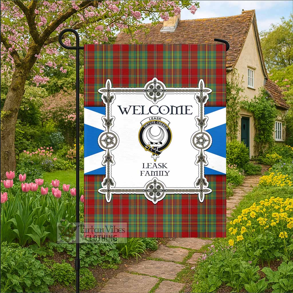 Leask Family Crest Tartan Welcome Garden Flag Saltire Harmony Style - Tartan Vibes Clothing