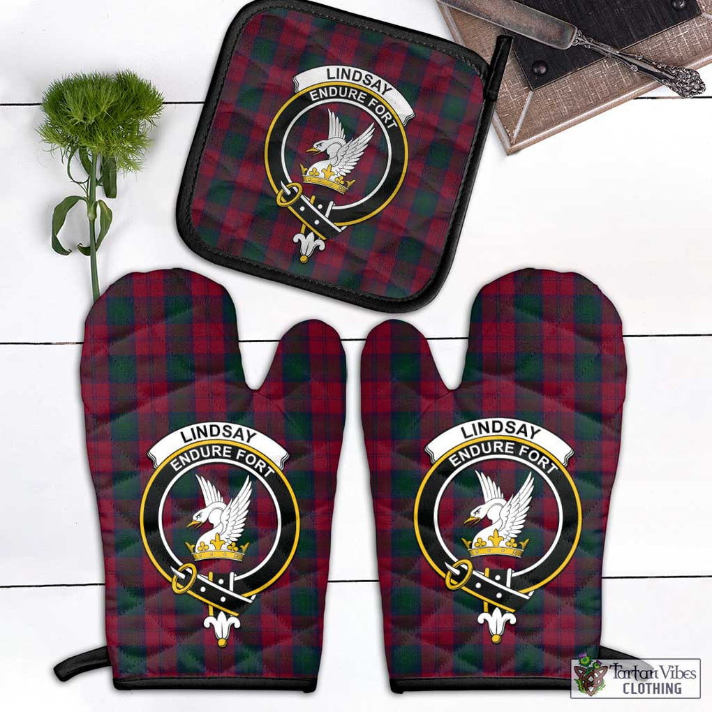 Lindsay Tartan Combo Oven Mitt & Pot-Holder with Family Crest Combo 1 Oven Mitt & 1 Pot-Holder Black - Tartan Vibes Clothing