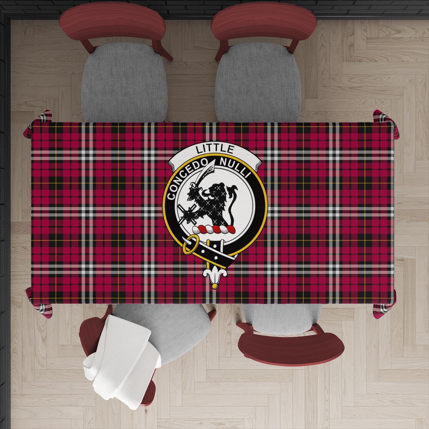 little-tatan-tablecloth-with-family-crest