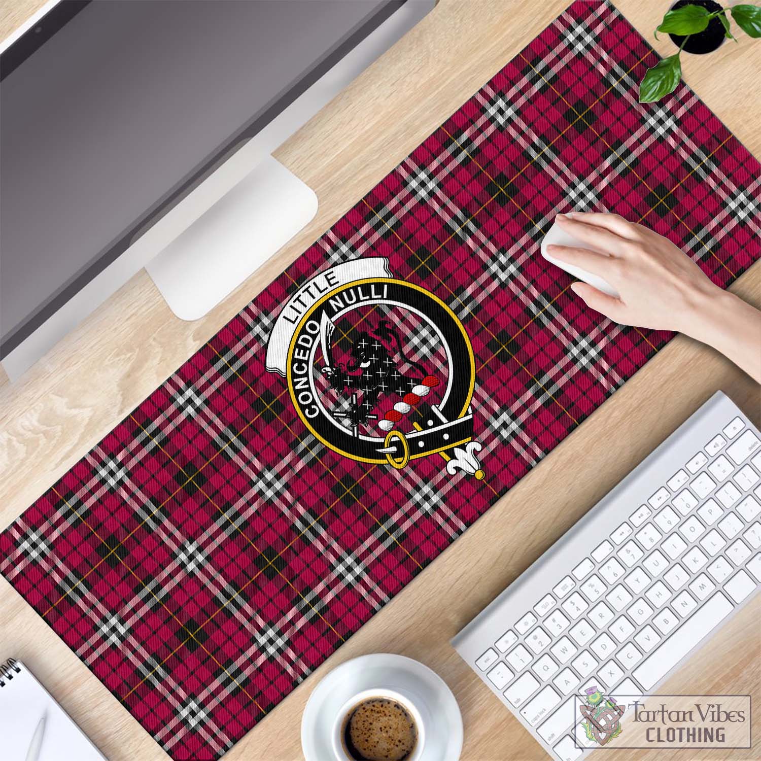 Tartan Vibes Clothing Little Tartan Mouse Pad with Family Crest
