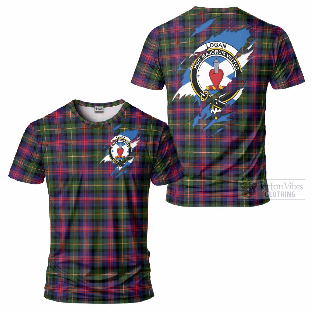 Logan Clan Crest In Me Tartan T-Shirt Scotland Flag Style