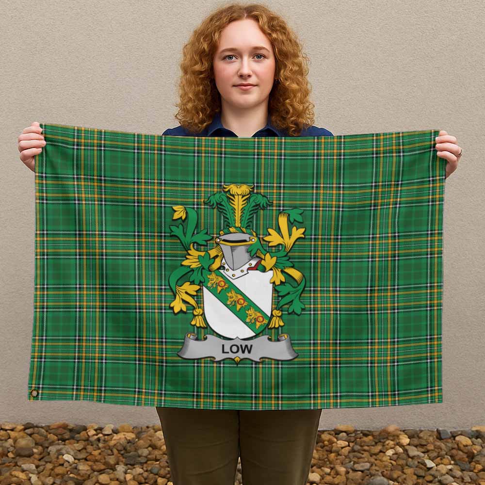 Tartan Vibes Clothing Low Irish Clan Tartan House Flag with Coat of Arms