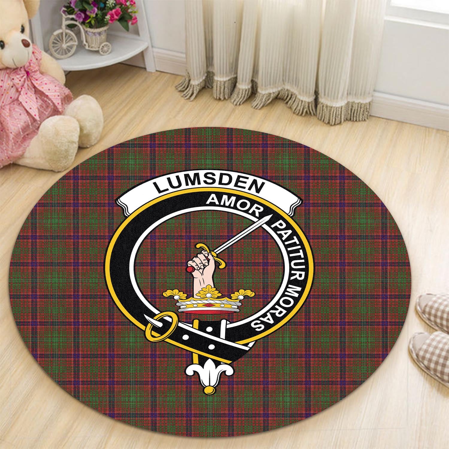 lumsden-tartan-round-rug-with-family-crest