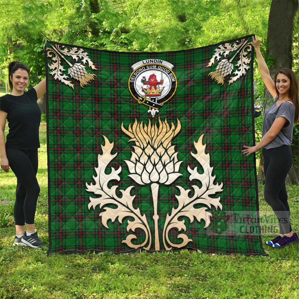 Tartan Vibes Clothing Lundin Tartan Quilt with Family Crest and Golden Thistle Style