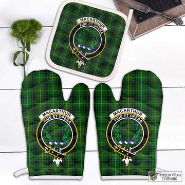 MacArthur (McArthur) Tartan Combo Oven Mitt & Pot-Holder with Family Crest Combo 1 Oven Mitt & 1 Pot-Holder White - Tartan Vibes Clothing